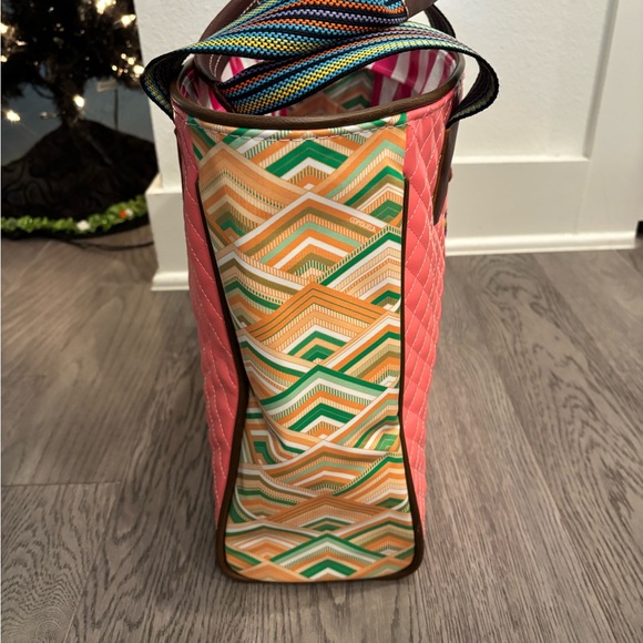 ❤️🩷Consuela Embroidered Coral Tote Bag❤️🩷 - Picture 3 of 9